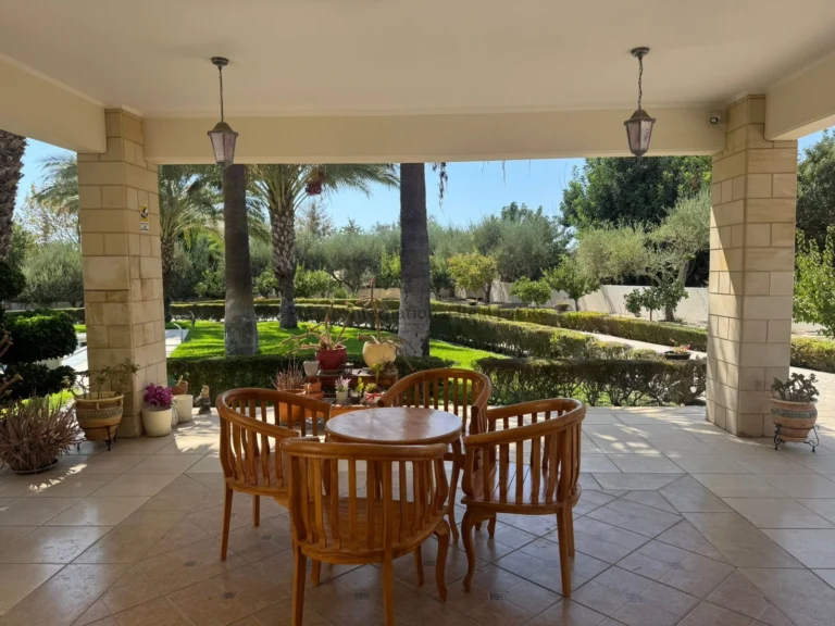 4 Bedroom House for Sale in Pyrgos Lemesou, Limassol District