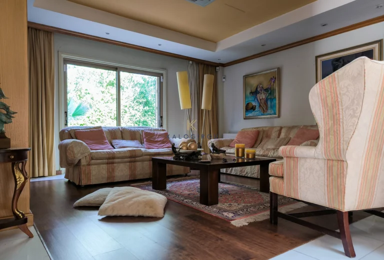 5 Bedroom House for Sale in Aradippou, Larnaca District