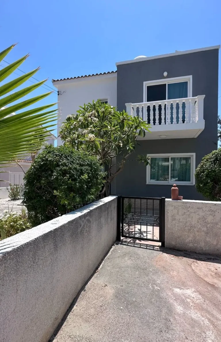 3 Bedroom House for Sale in Pegeia, Paphos District