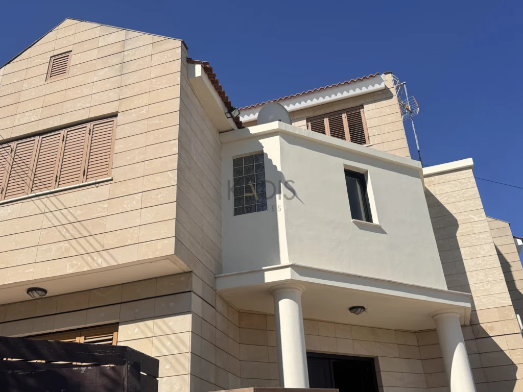 3 Bedroom House for Sale in Strovolos, Nicosia District