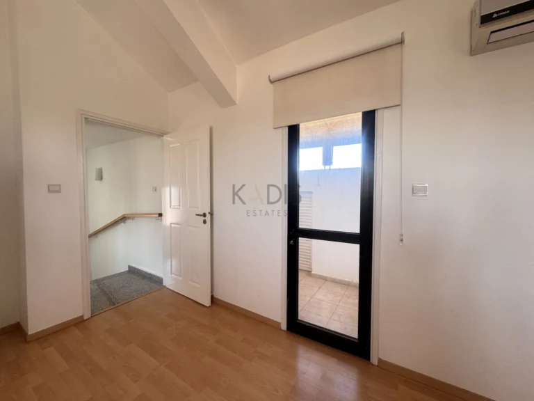 3 Bedroom House for Sale in Strovolos, Nicosia District