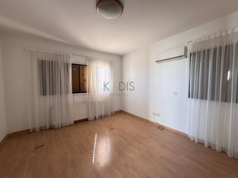 3 Bedroom House for Sale in Strovolos, Nicosia District