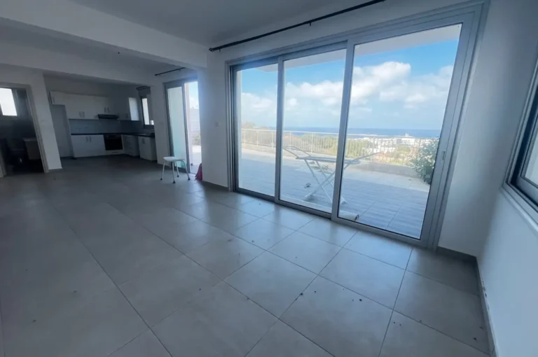 3 Bedroom House for Sale in Chlorakas, Paphos District