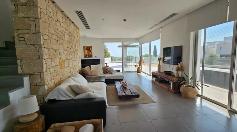 5 Bedroom House for Sale in Konia, Paphos District