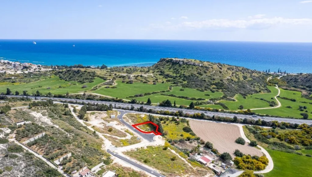 1,332m² Plot for Sale in Agios Tychonas, Limassol District