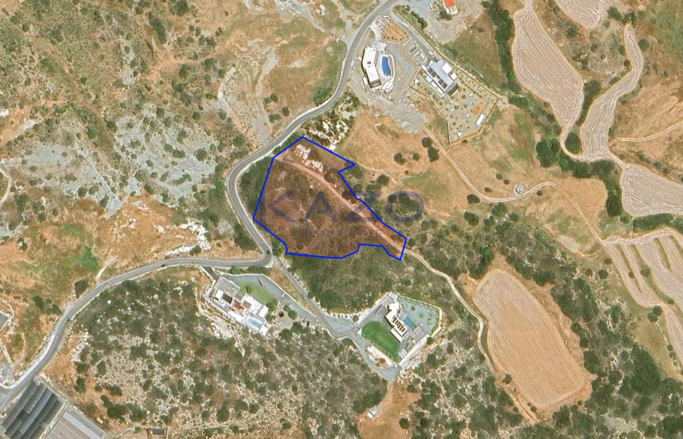 9,520m² Plot for Sale in Parekklisia, Limassol District