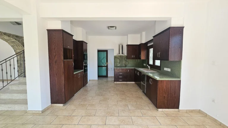 3 Bedroom House for Sale in Agia Anna, Larnaca District