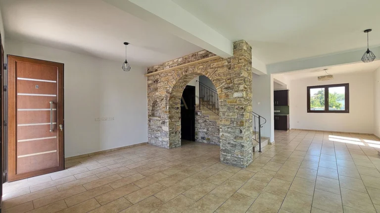 3 Bedroom House for Sale in Agia Anna, Larnaca District