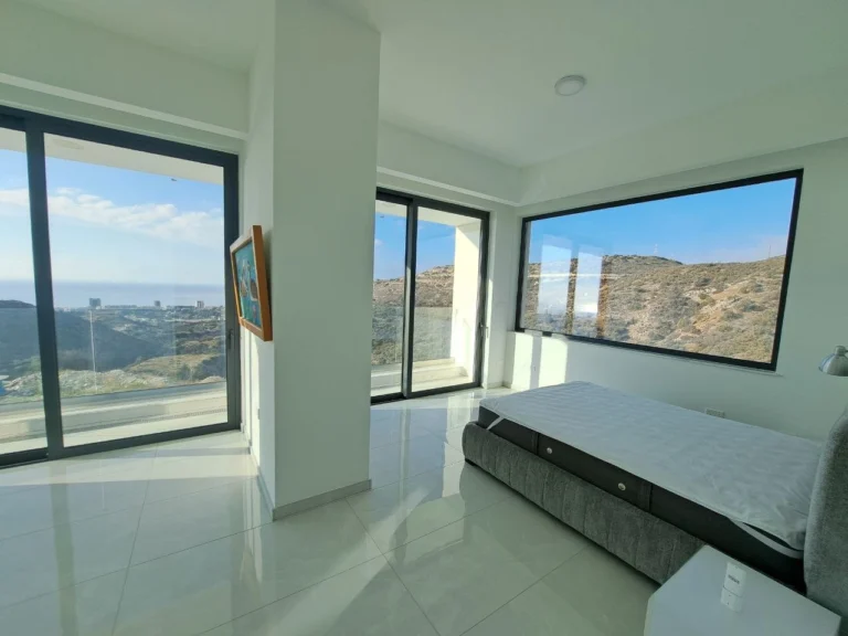 4 Bedroom House for Rent in Agios Tychonas, Limassol District