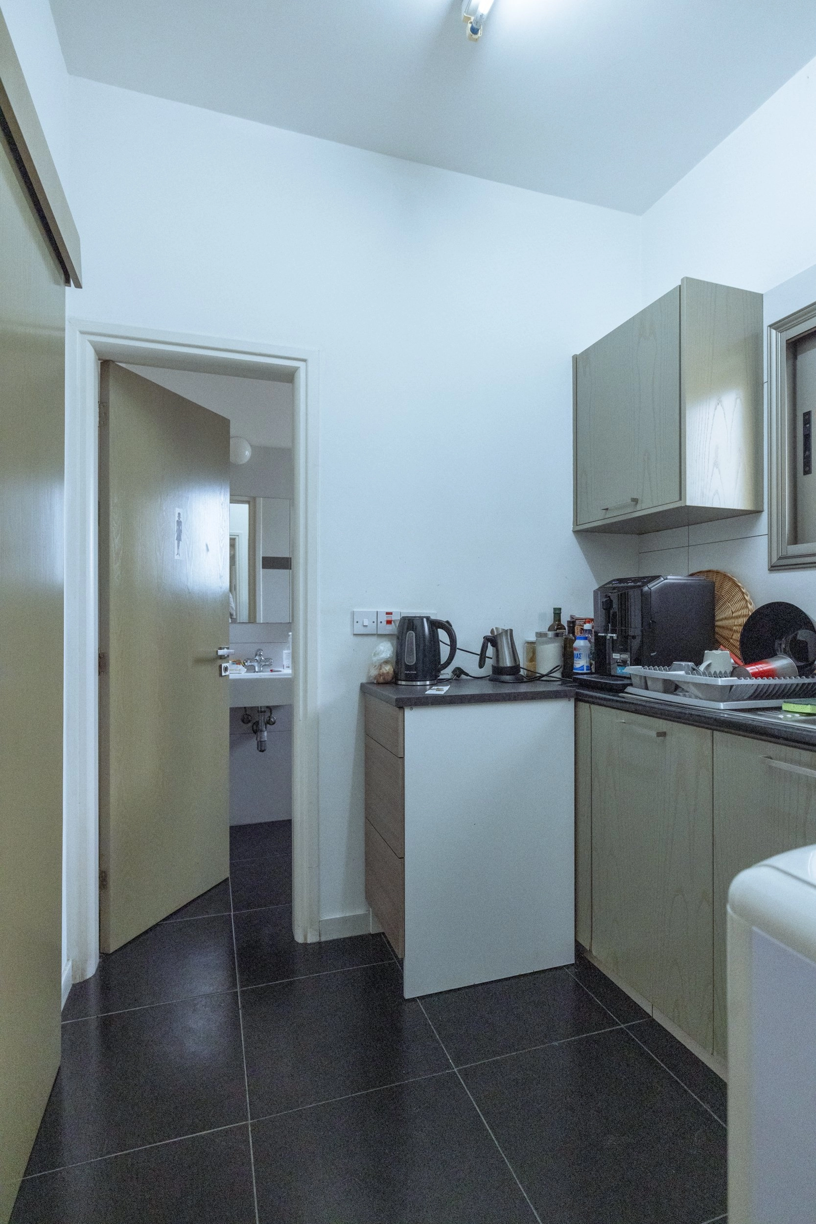 300m² Office for Rent in Larnaca – Agios Nikolaos, Limassol District