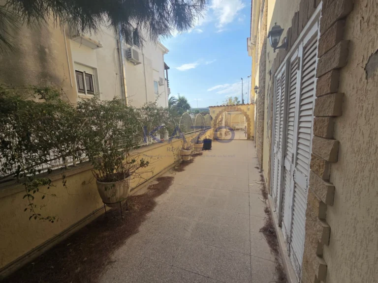 5 Bedroom House for Sale in Limassol District