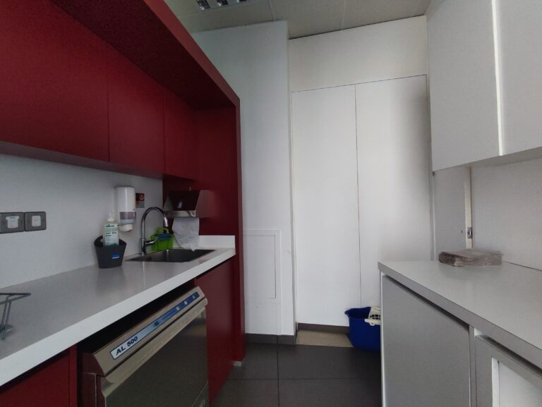 201m² Office for Rent in Nicosia – City Center