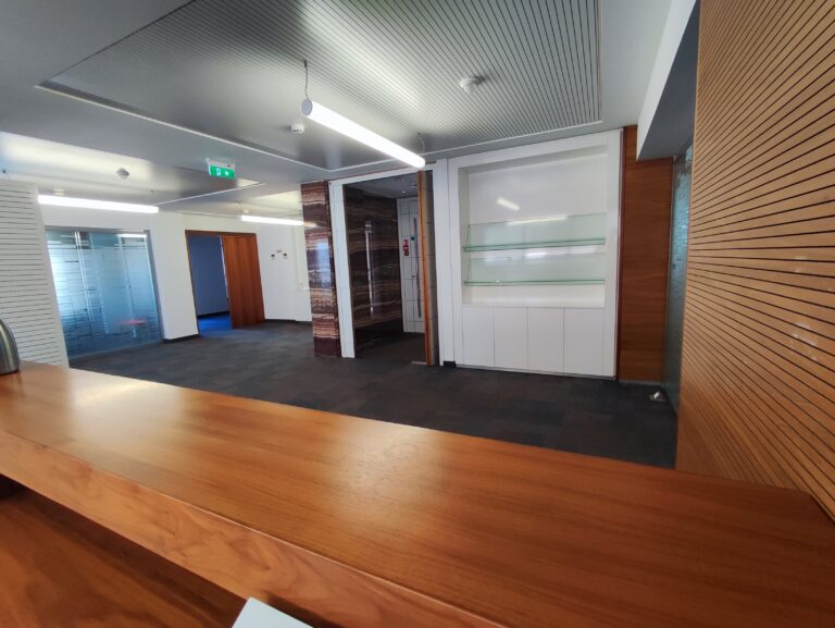400m² Office for Rent in Nicosia – Trypiotis