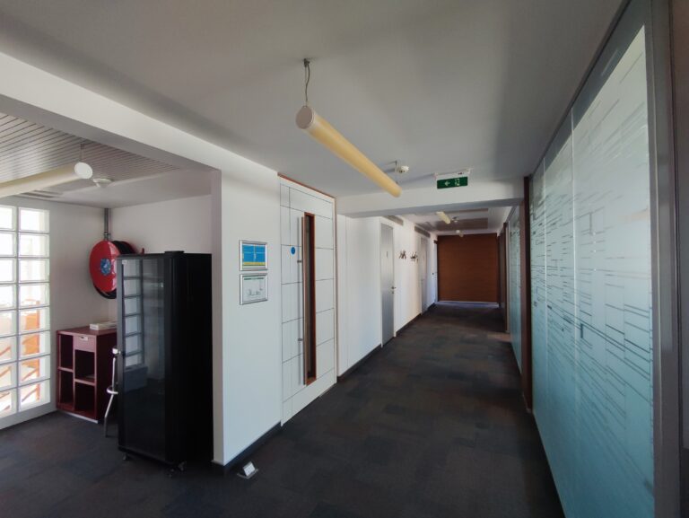 400m² Office for Rent in Nicosia – Trypiotis