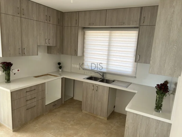 6+ Bedroom House for Sale in Pegeia, Paphos District