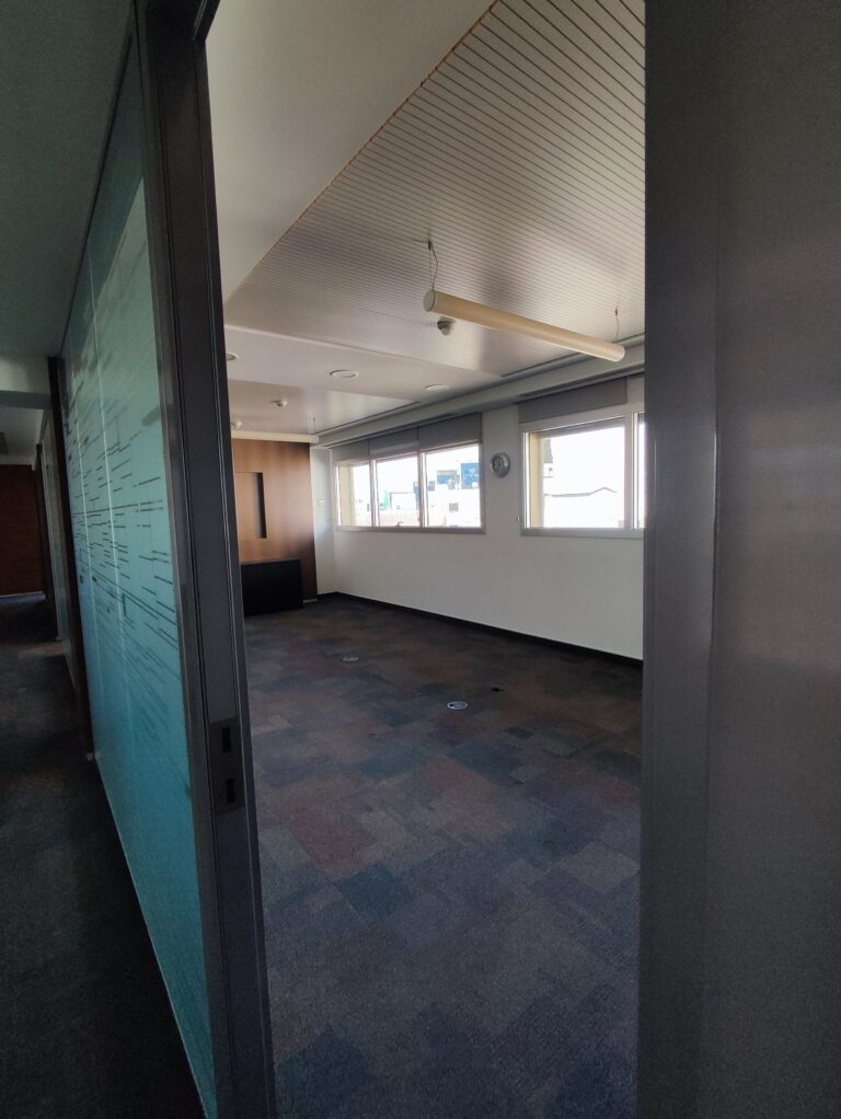 400m² Office for Rent in Nicosia – Trypiotis