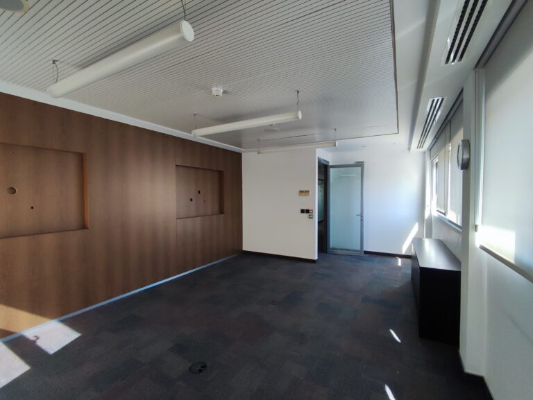 400m² Office for Rent in Nicosia – Trypiotis