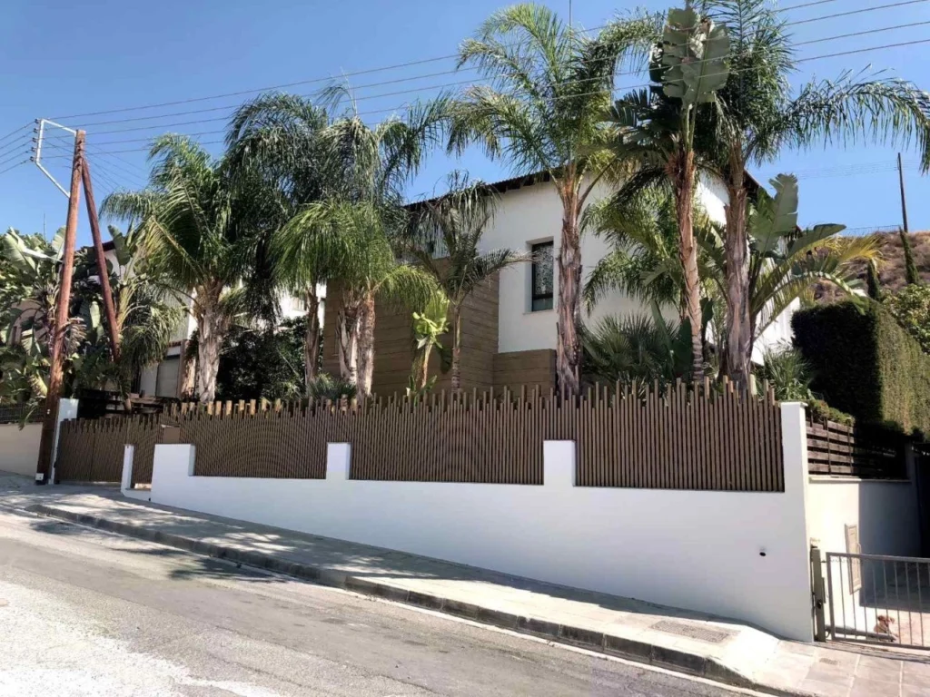 4 Bedroom House for Sale in Limassol – Agios Athanasios