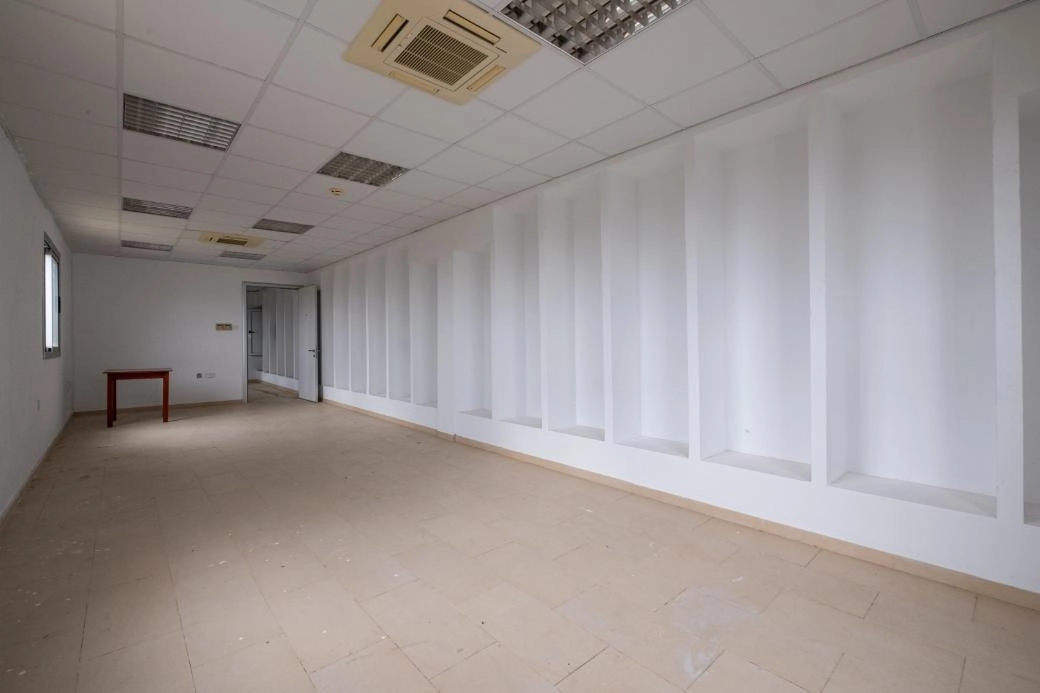 1615m² Commercial for Sale in Tremithousa, Paphos District