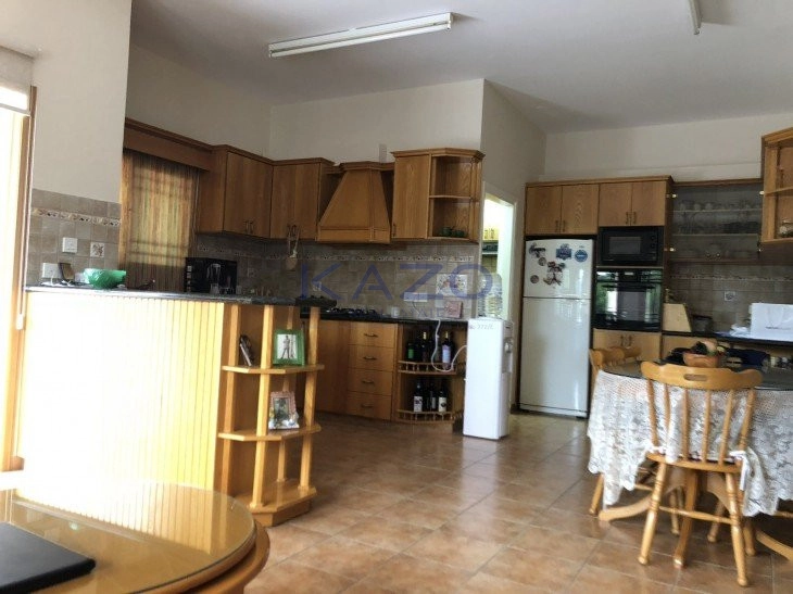 4 Bedroom House for Sale in Episkopi, Limassol District