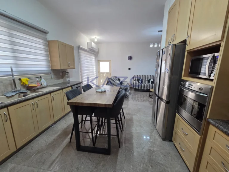 4 Bedroom House for Sale in Trachoni Lemesou, Limassol District