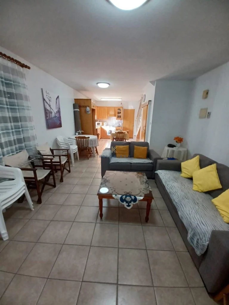 2 Bedroom House for Sale in Pervolia Larnacas