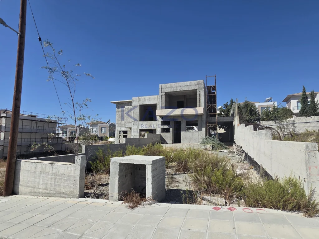 2 Bedroom House for Sale in Moni, Limassol District