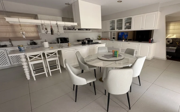 Cheap Houses and Villas for Sale Nicosia up to 800000 euro