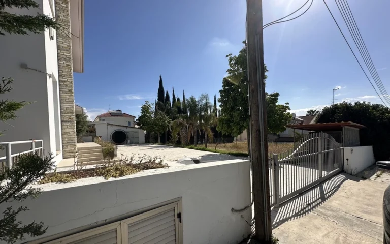 Cheap Houses and Villas for Sale Nicosia up to 800000 euro