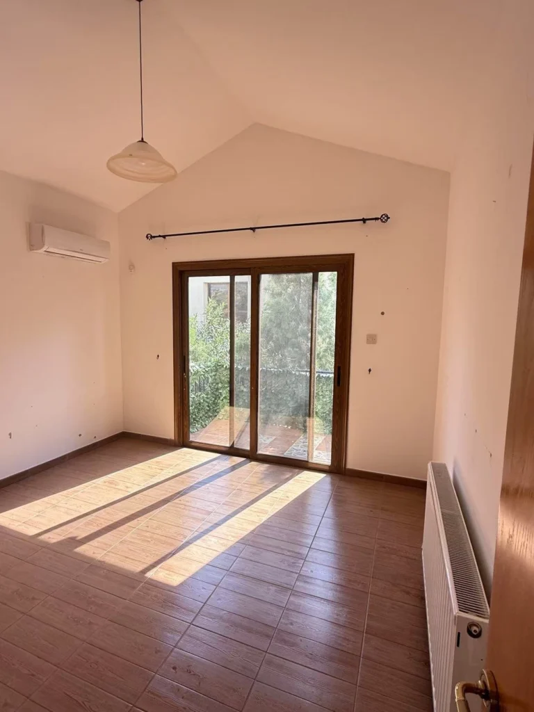 4 Bedroom House for Sale in Mouttagiaka, Limassol District