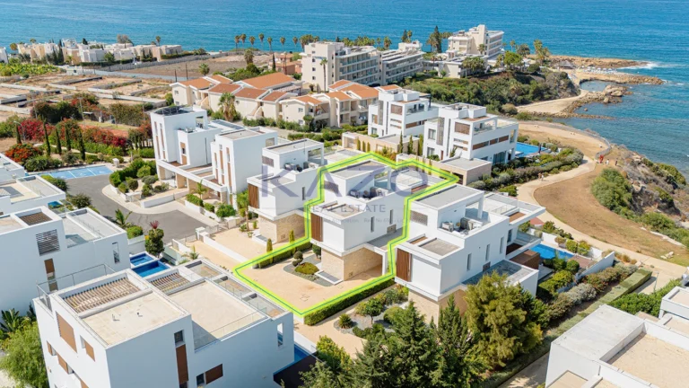 4 Bedroom House for Sale in Kissonerga, Paphos District