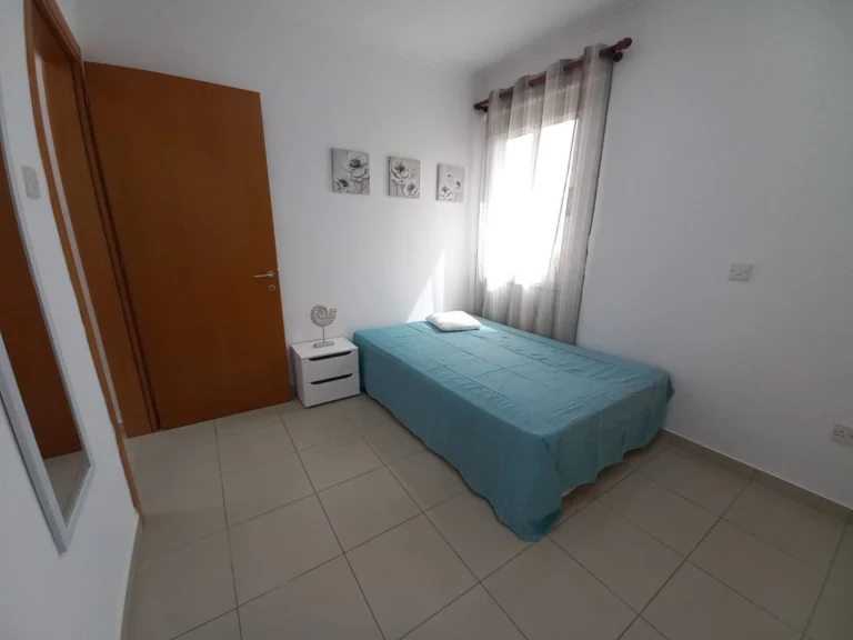 552m² Commercial for Sale in Paphos – Universal