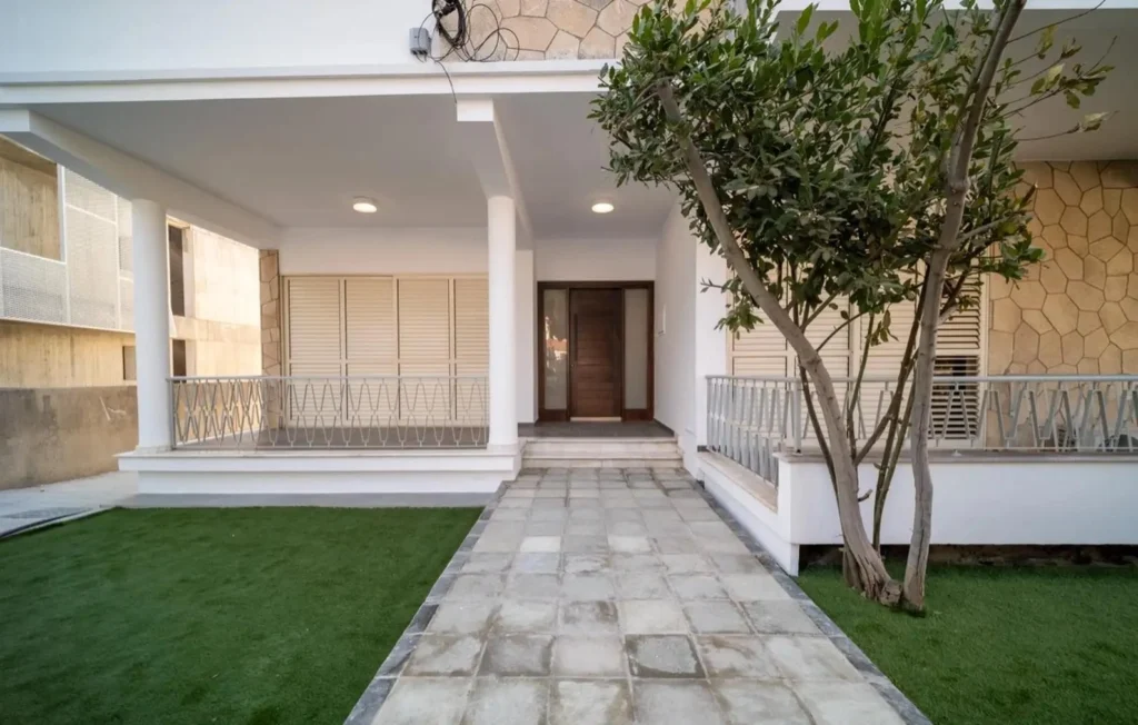 126m² Office for Rent in Limassol – Agia Zoni