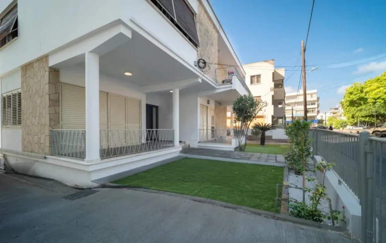 126m² Office for Rent in Limassol – Agia Zoni