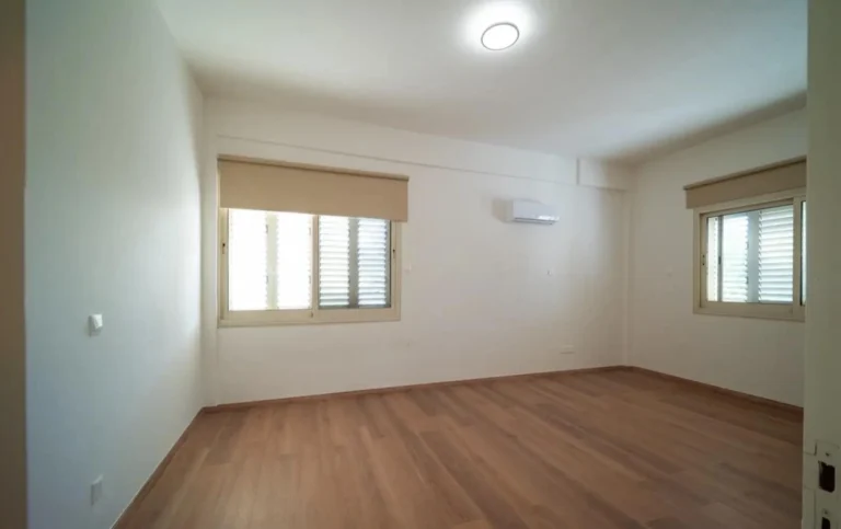 126m² Office for Rent in Limassol – Agia Zoni