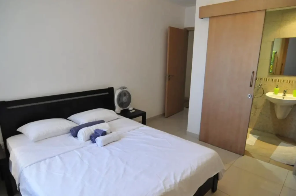 2 Bedroom Apartment for Rent in Larnaca – Finikoudes