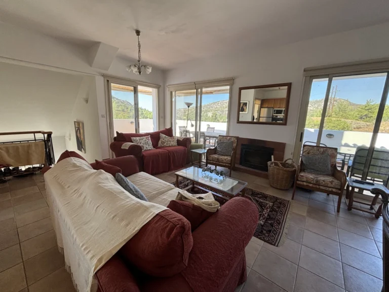 3 Bedroom House for Sale in Pera Pedi, Limassol District