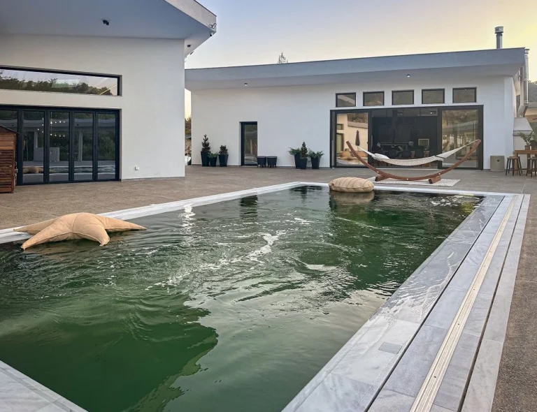 6+ Bedroom House for Sale in Louvaras, Limassol District