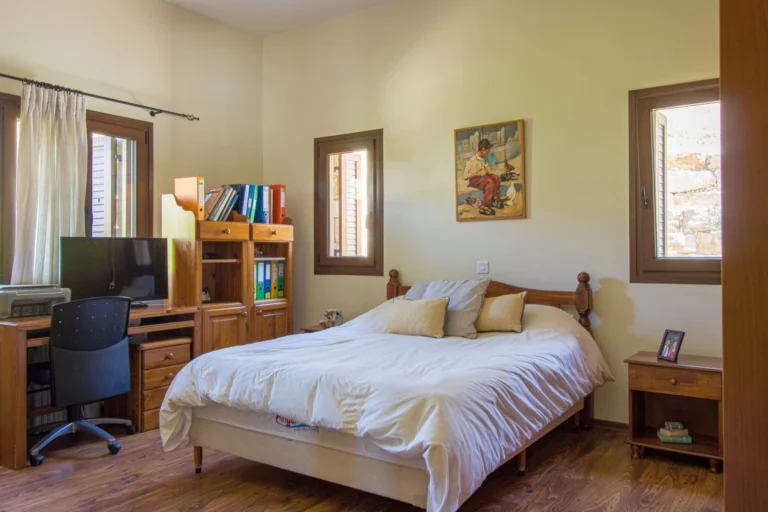 4 Bedroom House for Sale in Episkopi, Paphos District