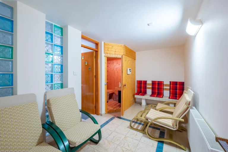 5 Bedroom House for Sale in Agios Tychonas, Limassol District