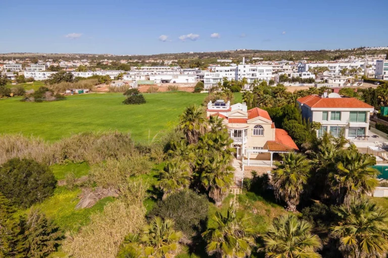 4 Bedroom House for Sale in Famagusta – Agia Napa