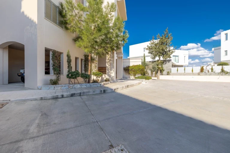 2 Bedroom Apartment for Sale in Kato Paphos
