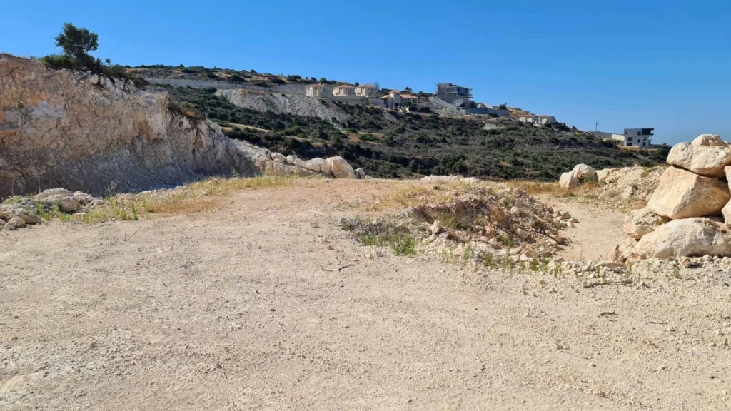 1,700m² Plot for Sale in Agios Tychonas, Limassol District