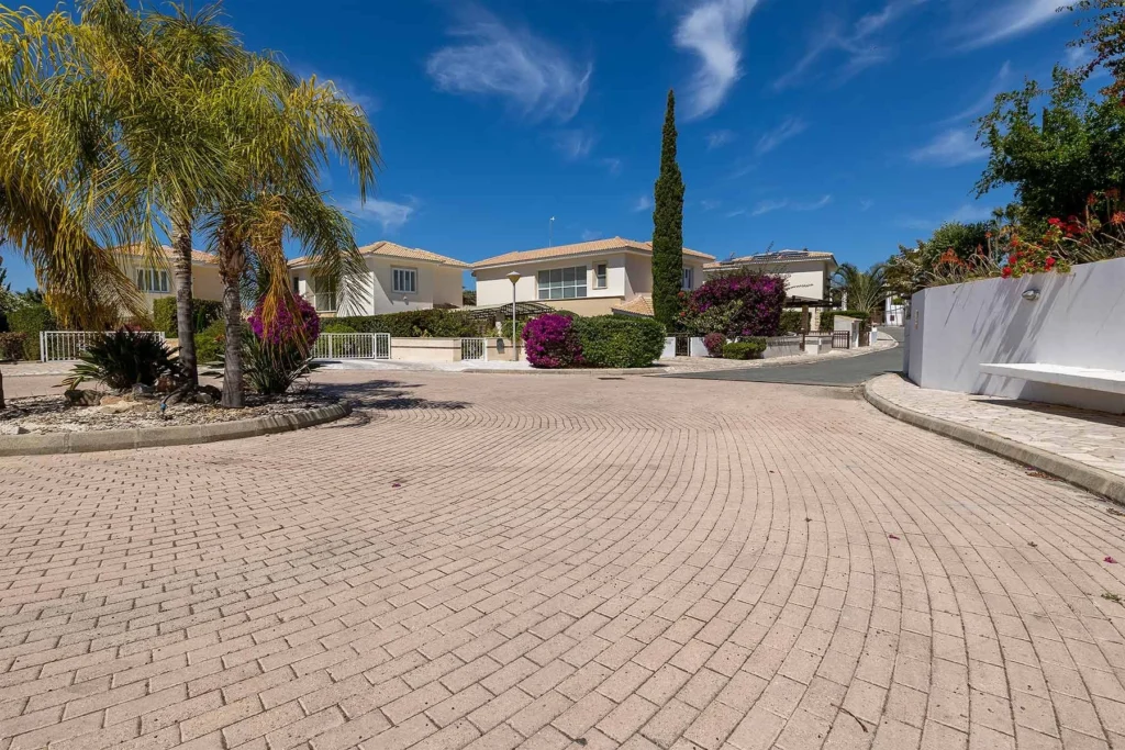 3 Bedroom House for Sale in Pegeia, Paphos District