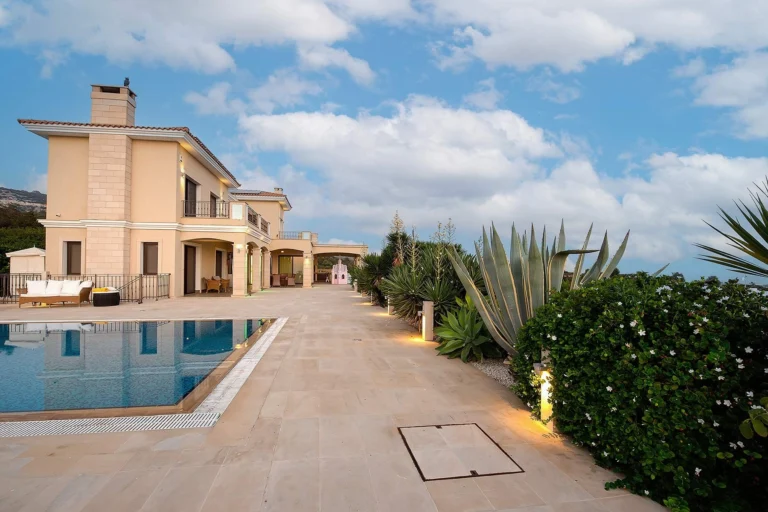 5 Bedroom House for Sale in Pegeia, Paphos District