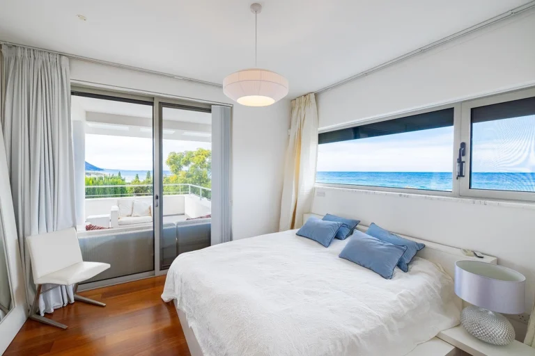 4 Bedroom House for Sale in Neo Chorio Pafou, Paphos District