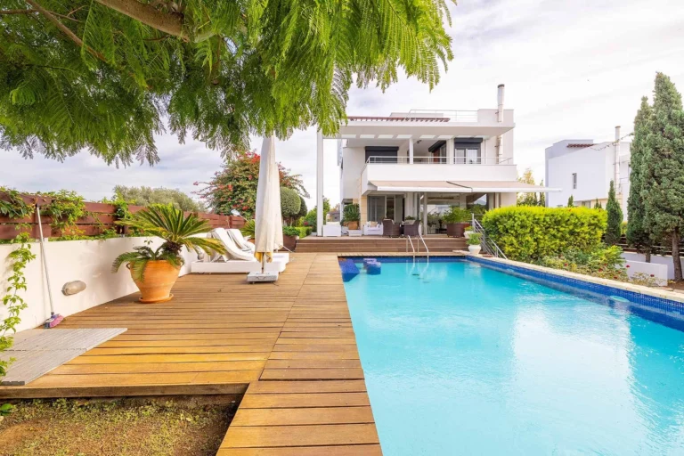 4 Bedroom House for Sale in Neo Chorio Pafou, Paphos District