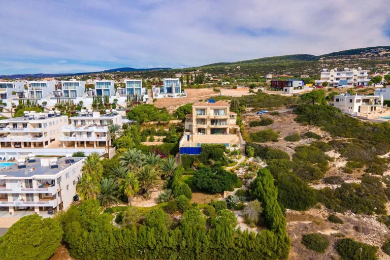 6+ Bedroom House for Sale in Pegeia, Paphos District