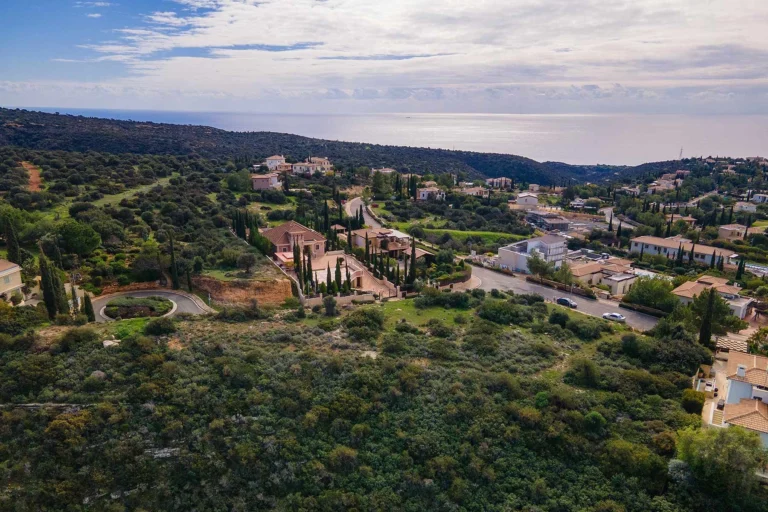 7,474m² Plot for Sale in Paphos District
