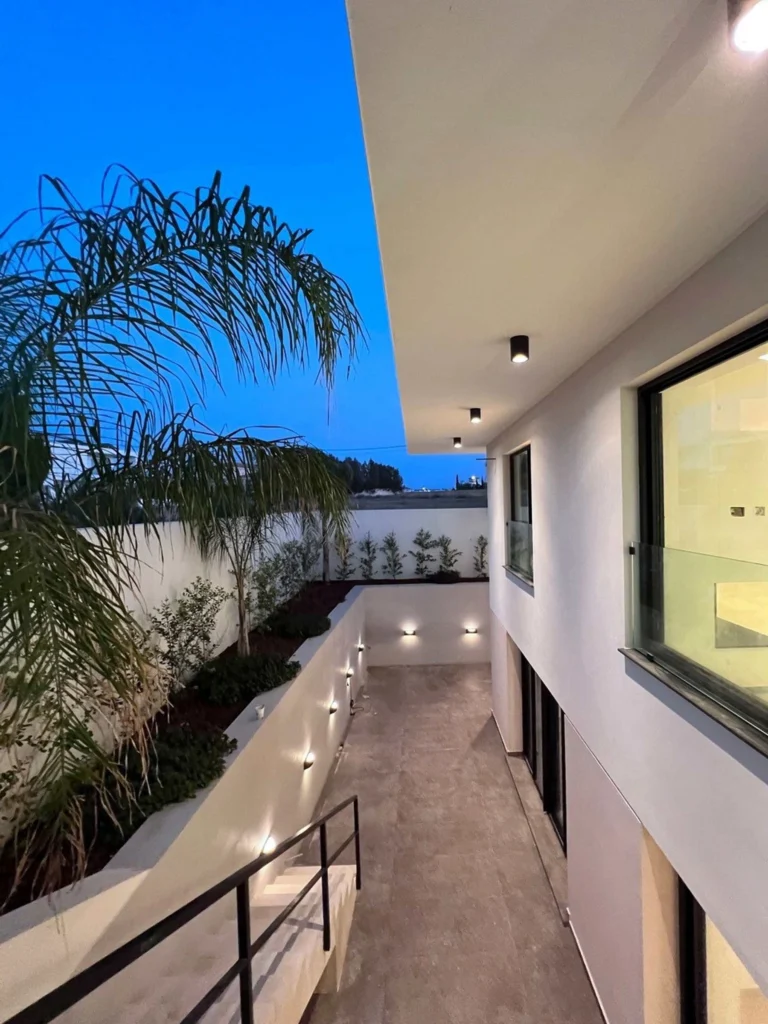 6+ Bedroom House for Sale in Latsia, Nicosia District